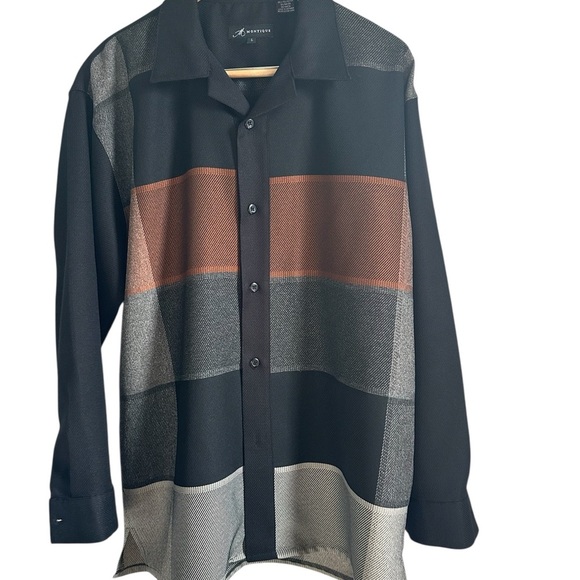 Elegant Black and Gray Plaid Men's Shirt - Picture 2 of 4